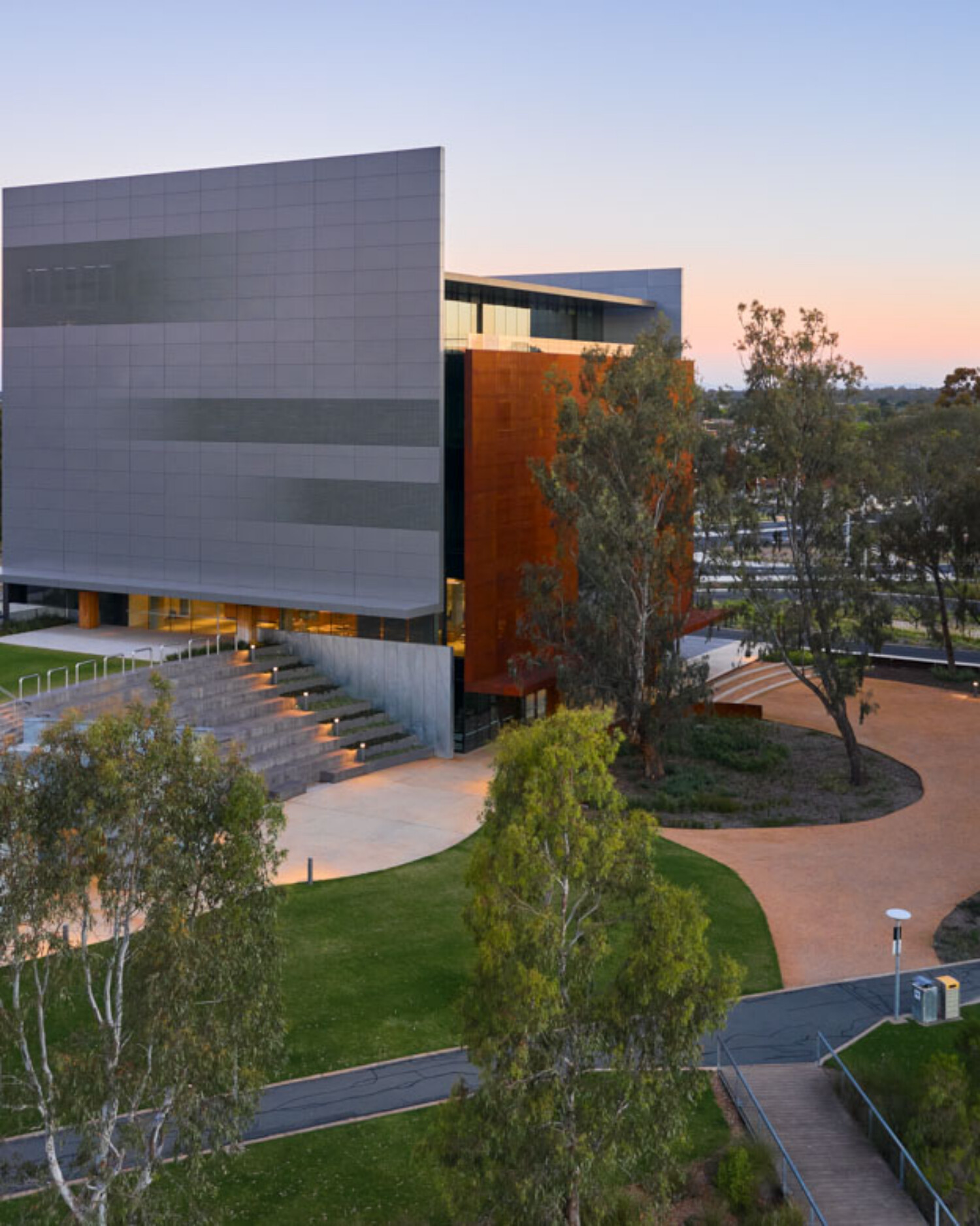 SHEPPARTON ART MUSEUM, VICTORIA, AUSTRALIA
Architect - Denton Corker Marshall